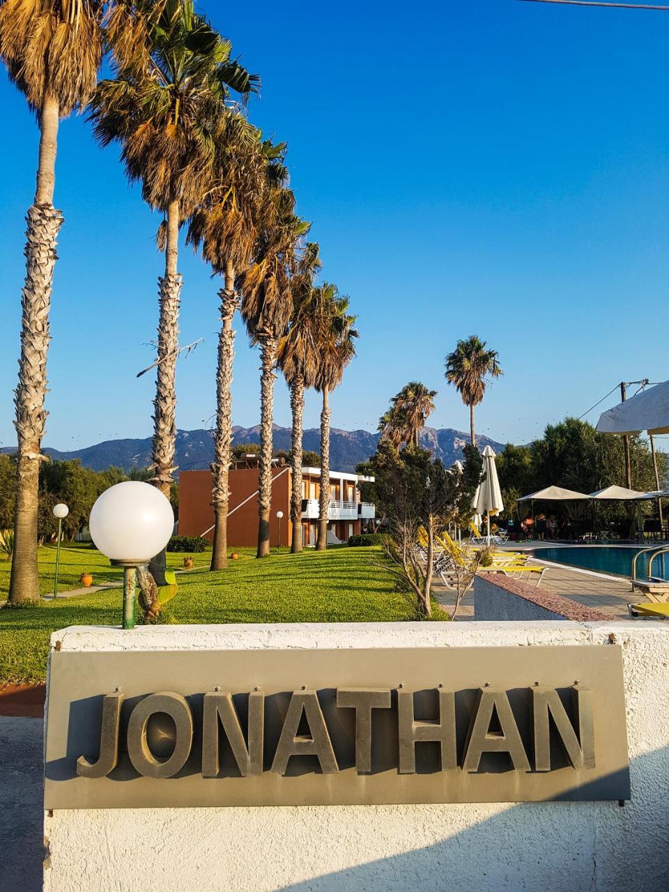 Jonathan Studio Apartments Tigaki Eksteriør bilde